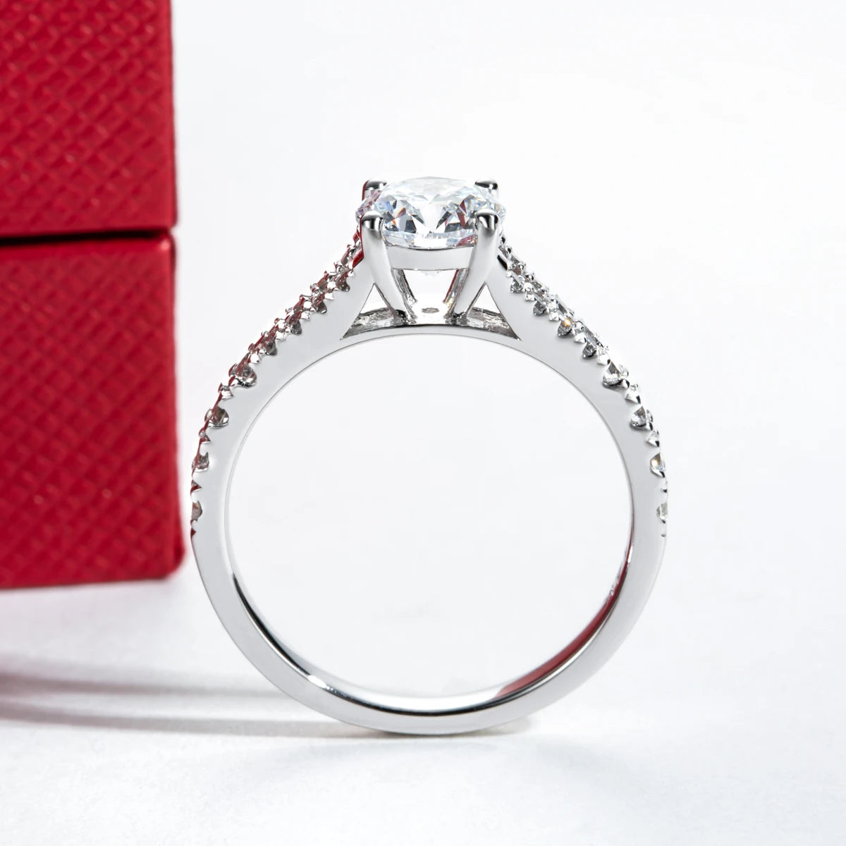1 CT D Color VVS2 Lab Grown Diamond Engagement Ring