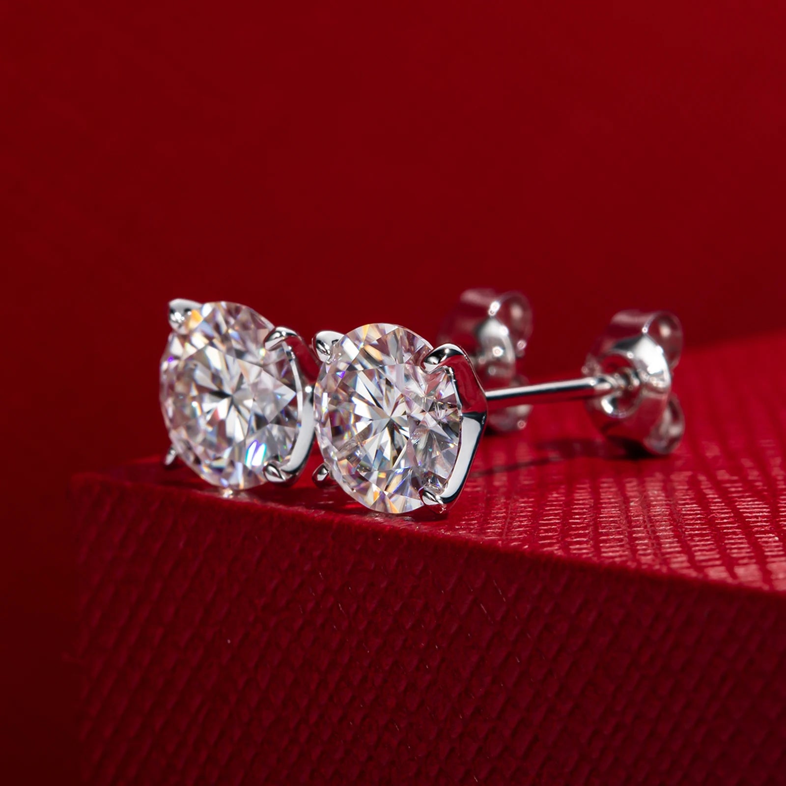 VVS1 14K Gold Round Cut Moissanite Earrings