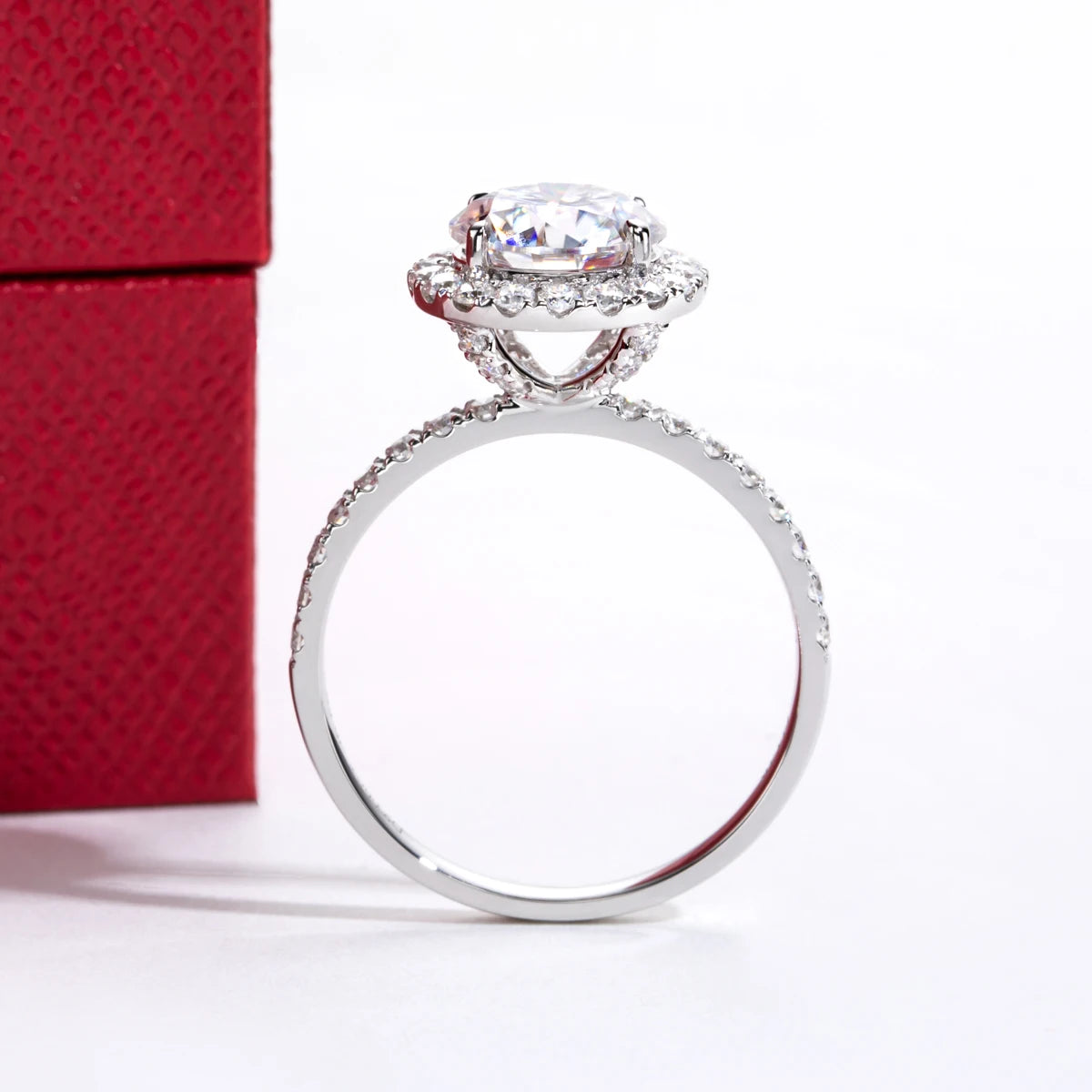 2 CT Round Cut Moissanite Halo Engagement Ring