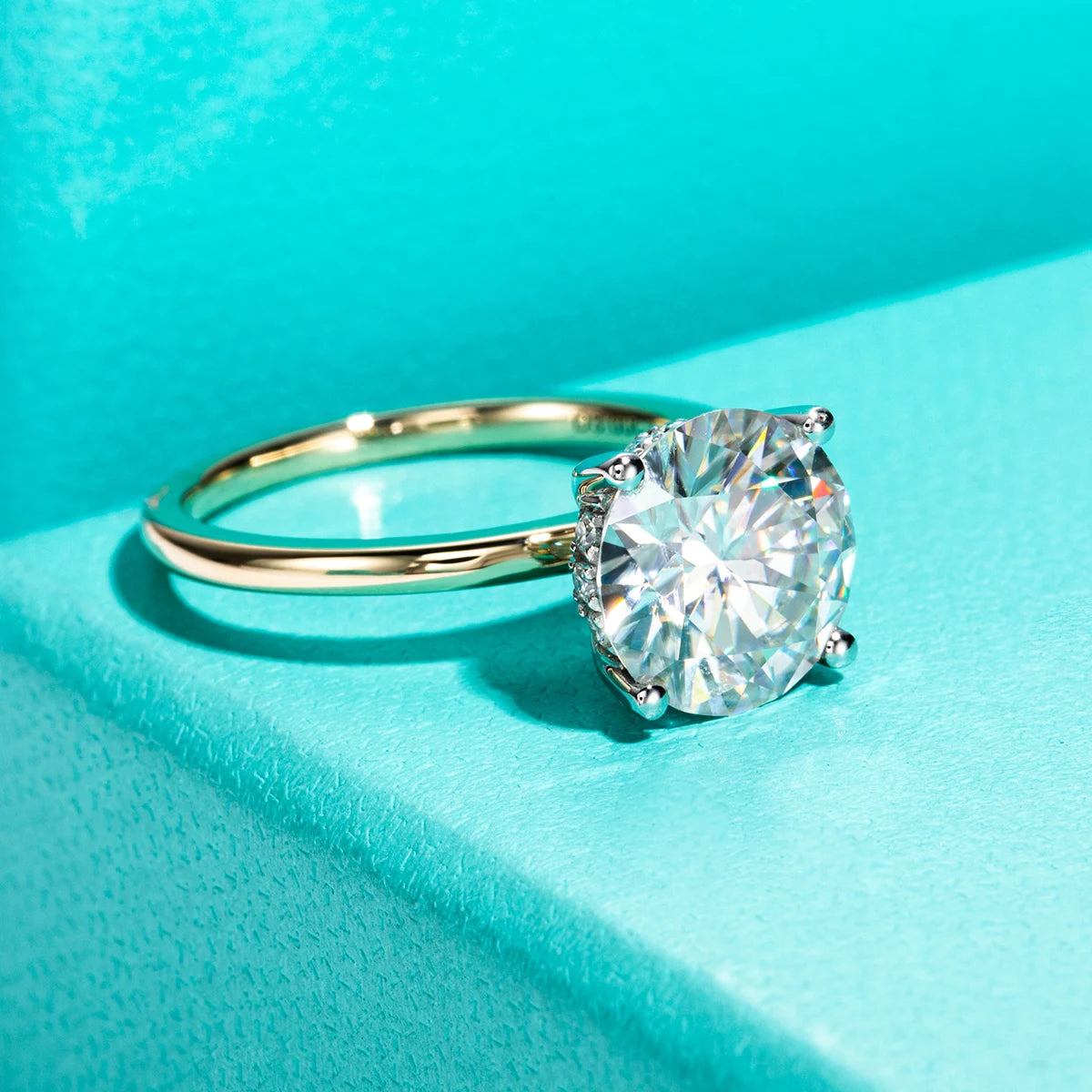 3 CT Moissanite Solid Gold Engagement Ring