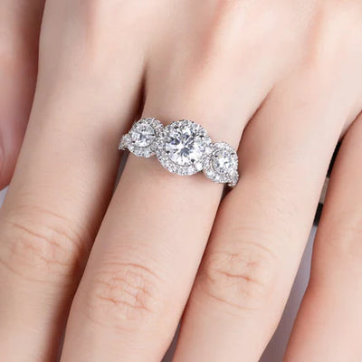 The Complete Guide to Moissanite: The Ethical Alternative to Diamonds