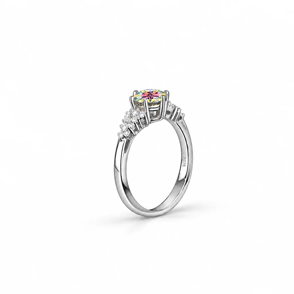 VVS1 D Color 1.0 CT Round Cut Moissanite Ring