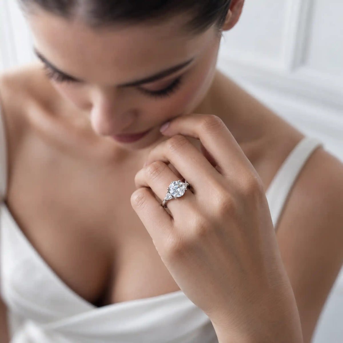 4.6 CTTW Round Cut Moissanite Engagement Ring