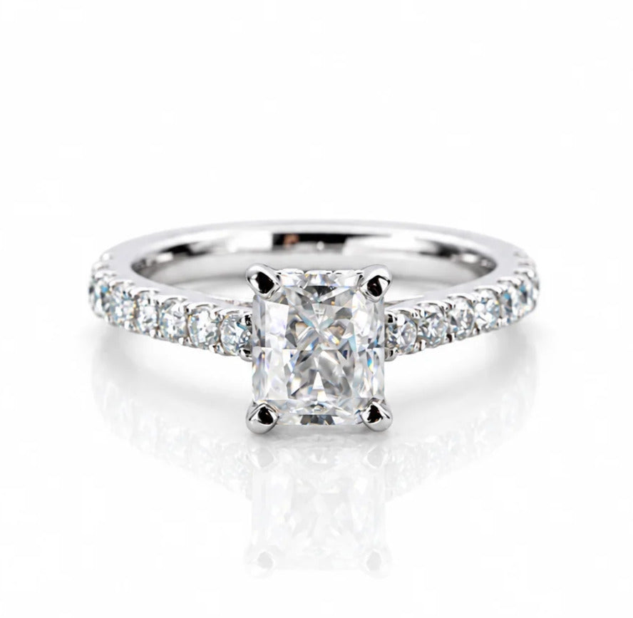 1.5 CT Radiant Cut Moissanite Engagement Ring