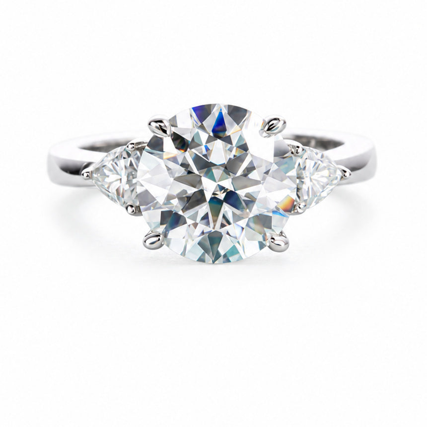 4.6 CTTW Round Cut Moissanite Engagement Ring
