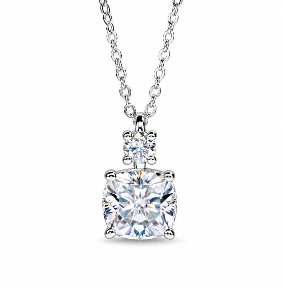 2CT/2.5CT Cushion Cut Moissanite Pendant Necklace