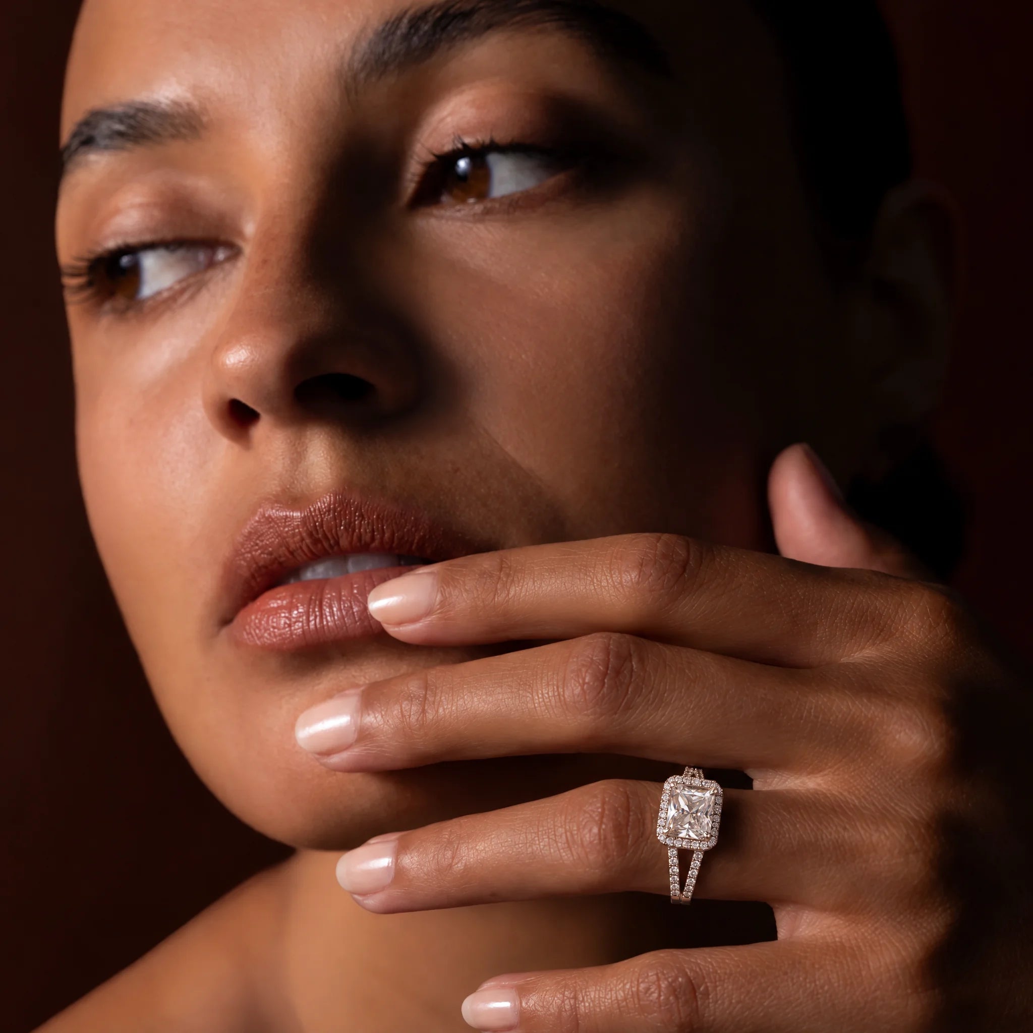 3 CT VVS1 Radiant Cut Moissanite Engagement Ring