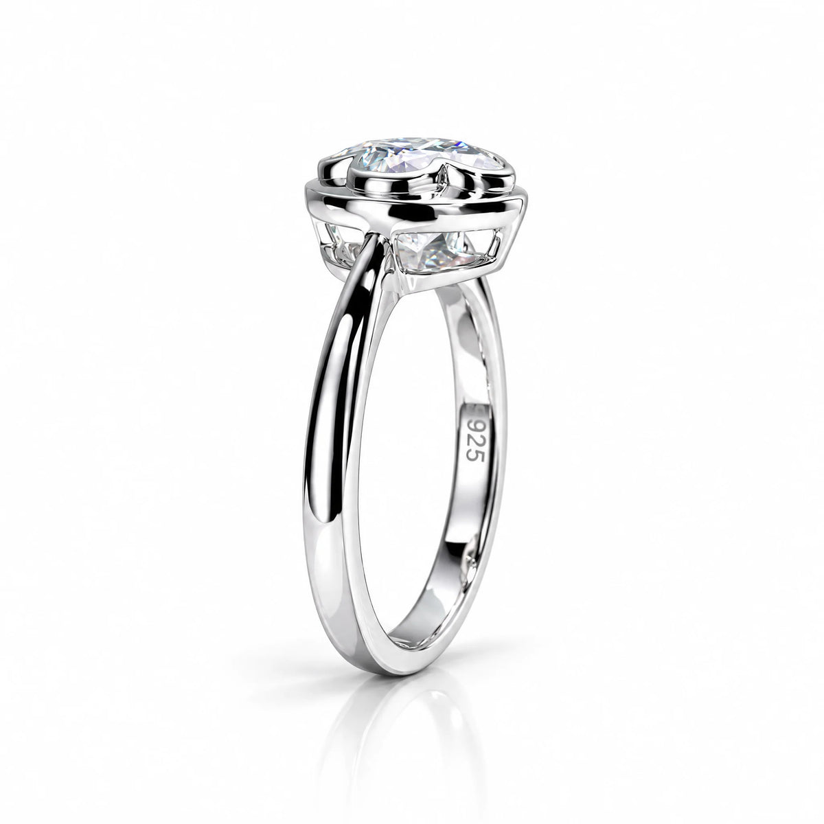 2 CT Four-Leaf Clover Moissanite Engagement Ring