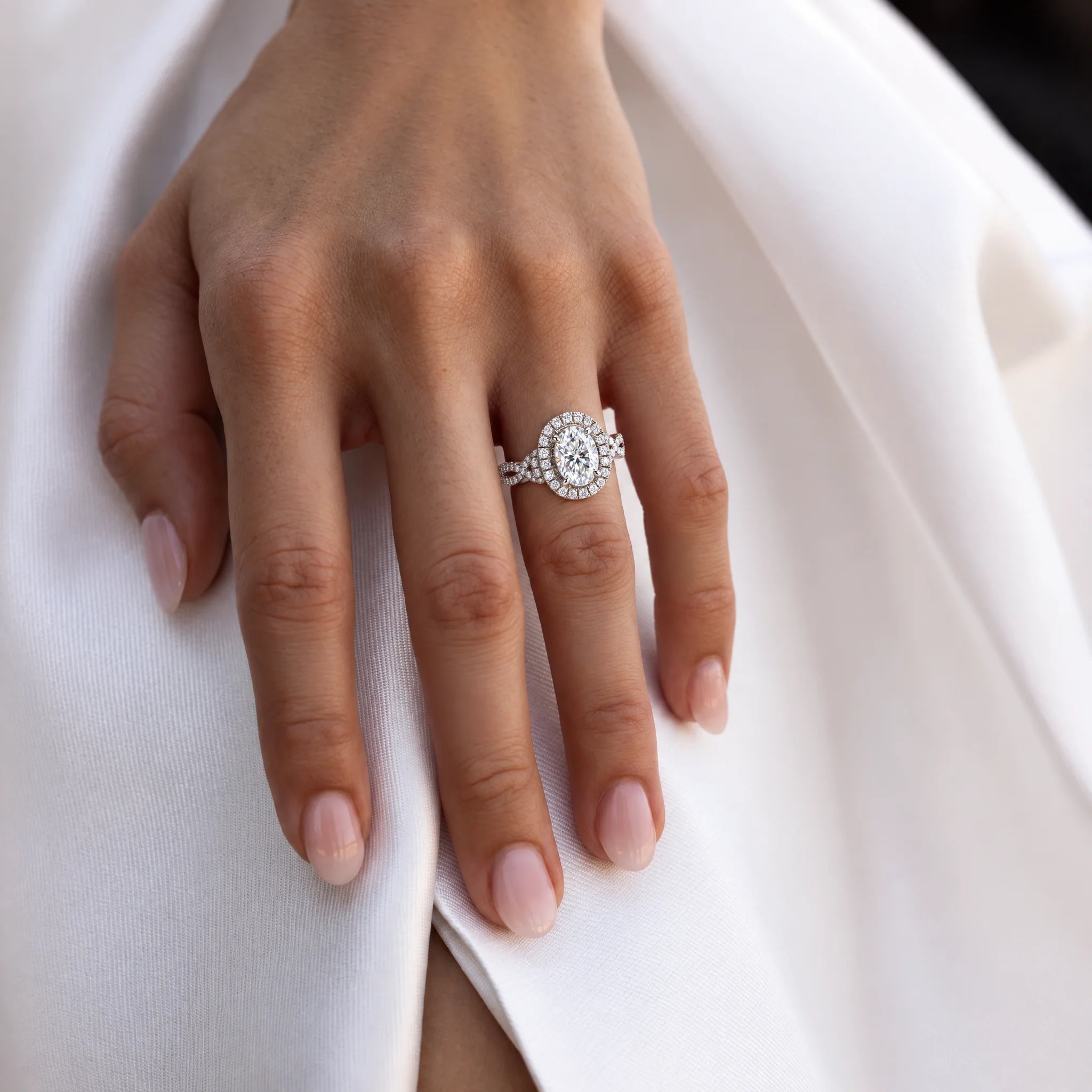 2 CT Oval Cut Moissanite Halo Engagement Ring