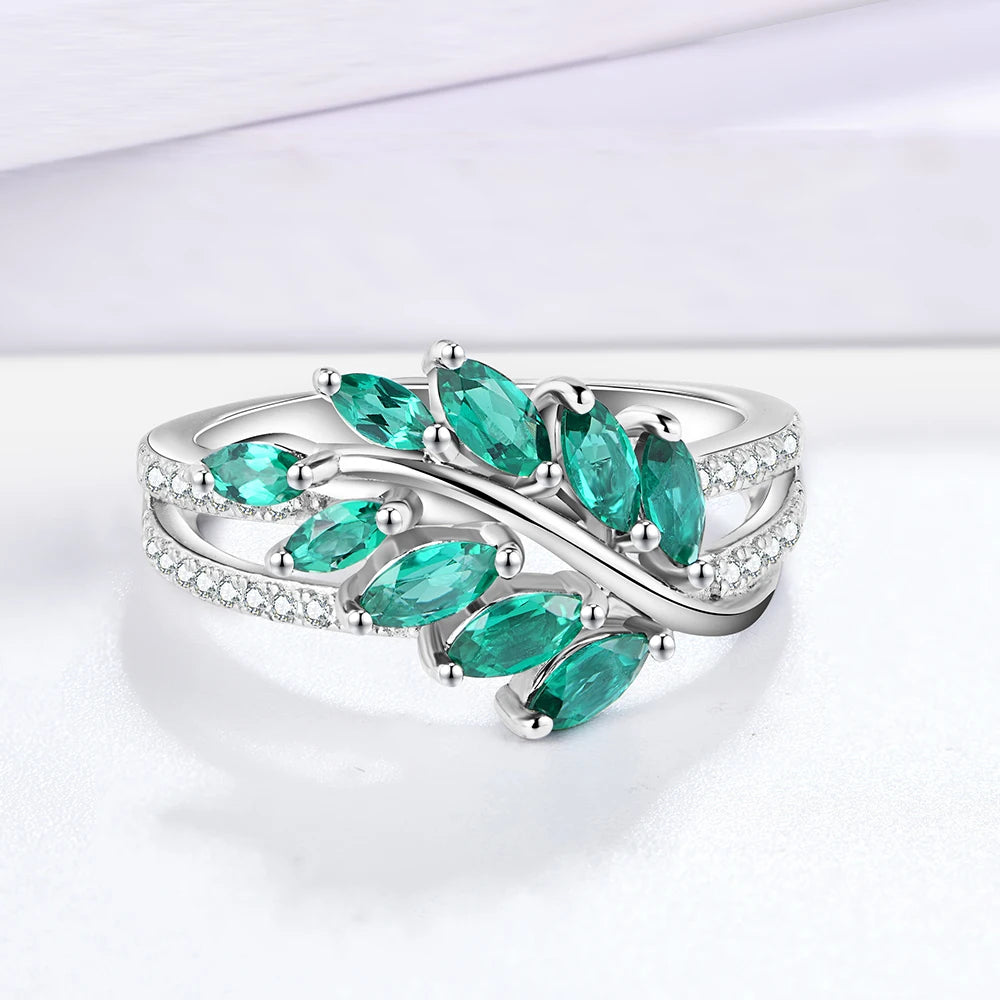 VVS1 D Color Lab Grown Emerald Ring | S925.