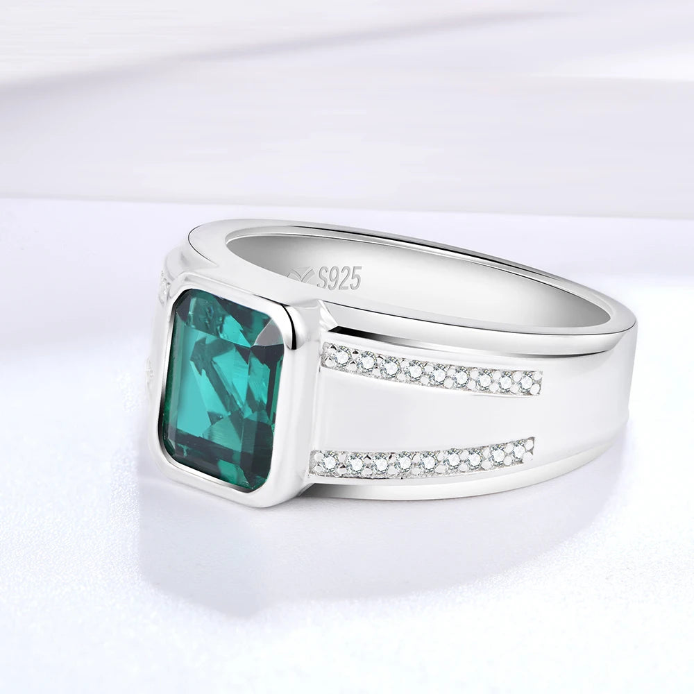 VVS1 Lab Grown Emerald Gemstone Ring | 925 Sterling Silver.