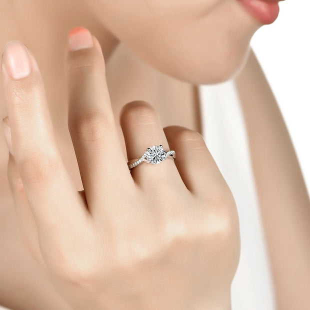 1 CT Classic Style D Color Moissanite Ring.