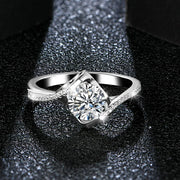 VVS 1 Round Cut 1 CT Moissanite Promise Ring.