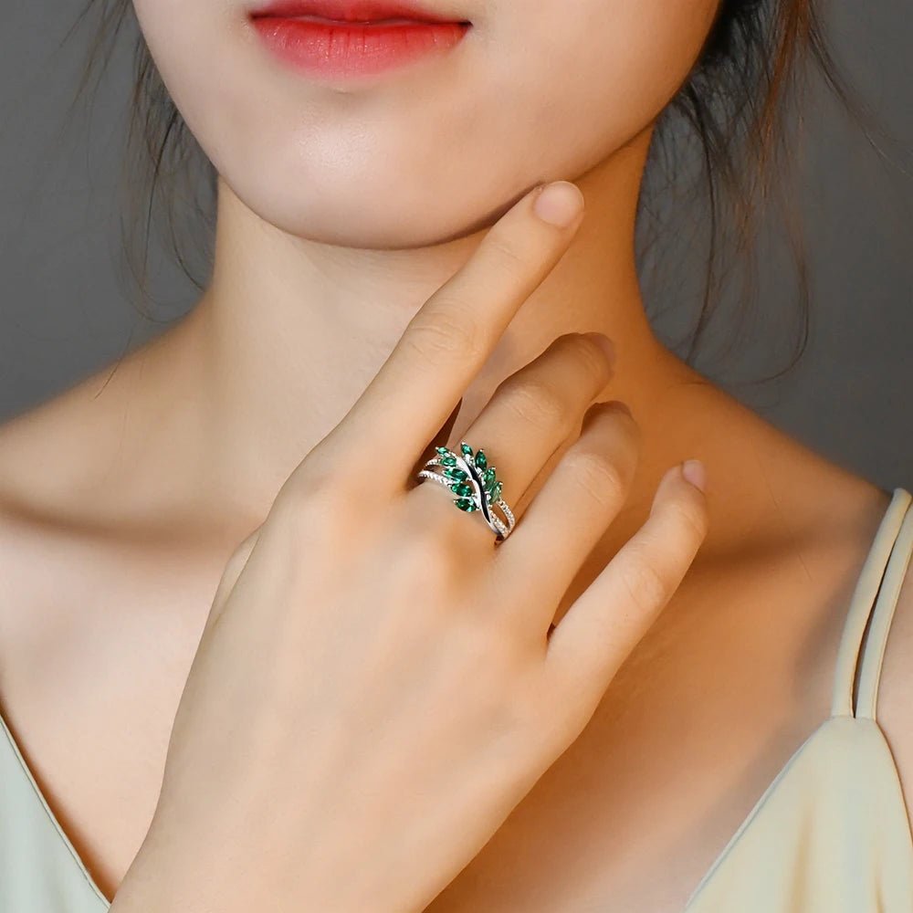 VVS1 D Color Lab Grown Emerald Ring | S925.