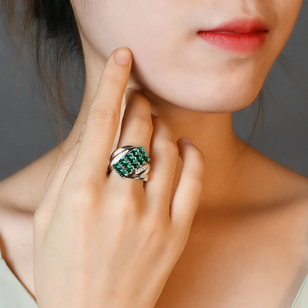 VVS1 Lab Grown Emerald Gemstone Ring.