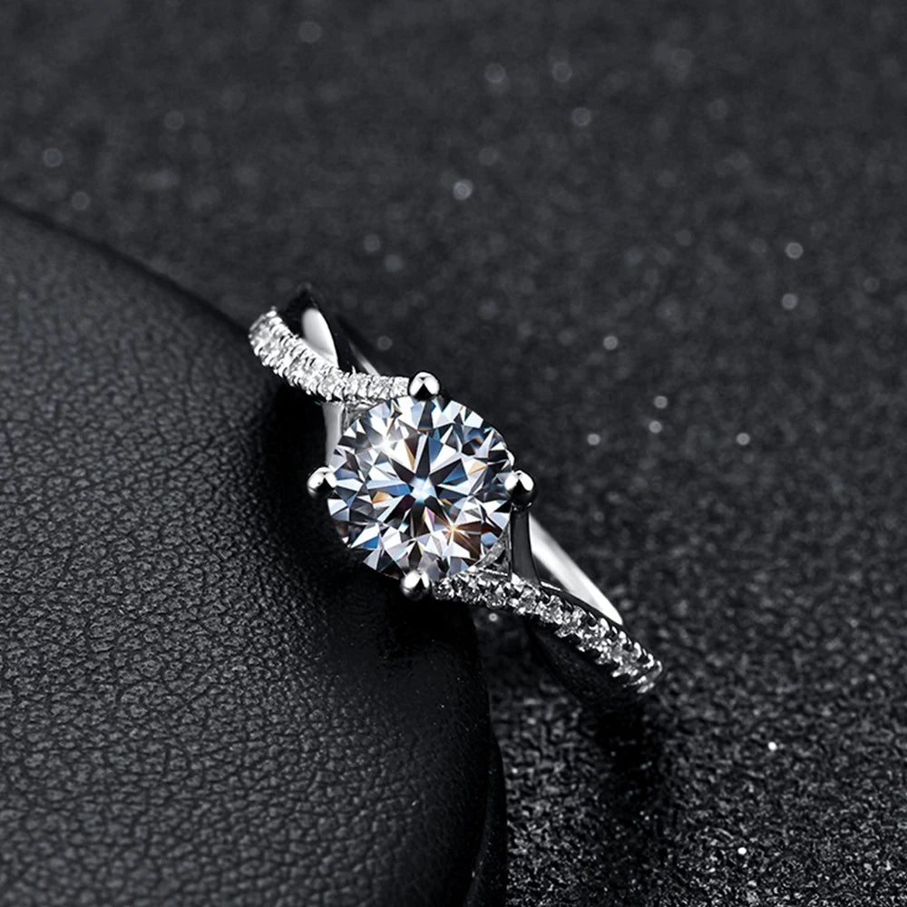 1 CT Classic Style D Color Moissanite Ring.