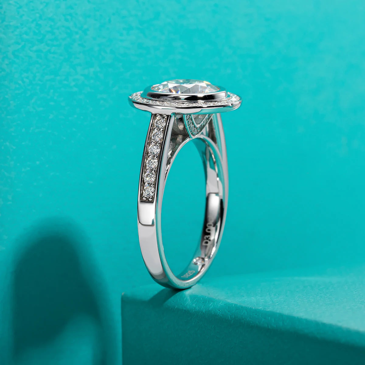 3 CT Round Cut Moissanite Halo Engagement Ring