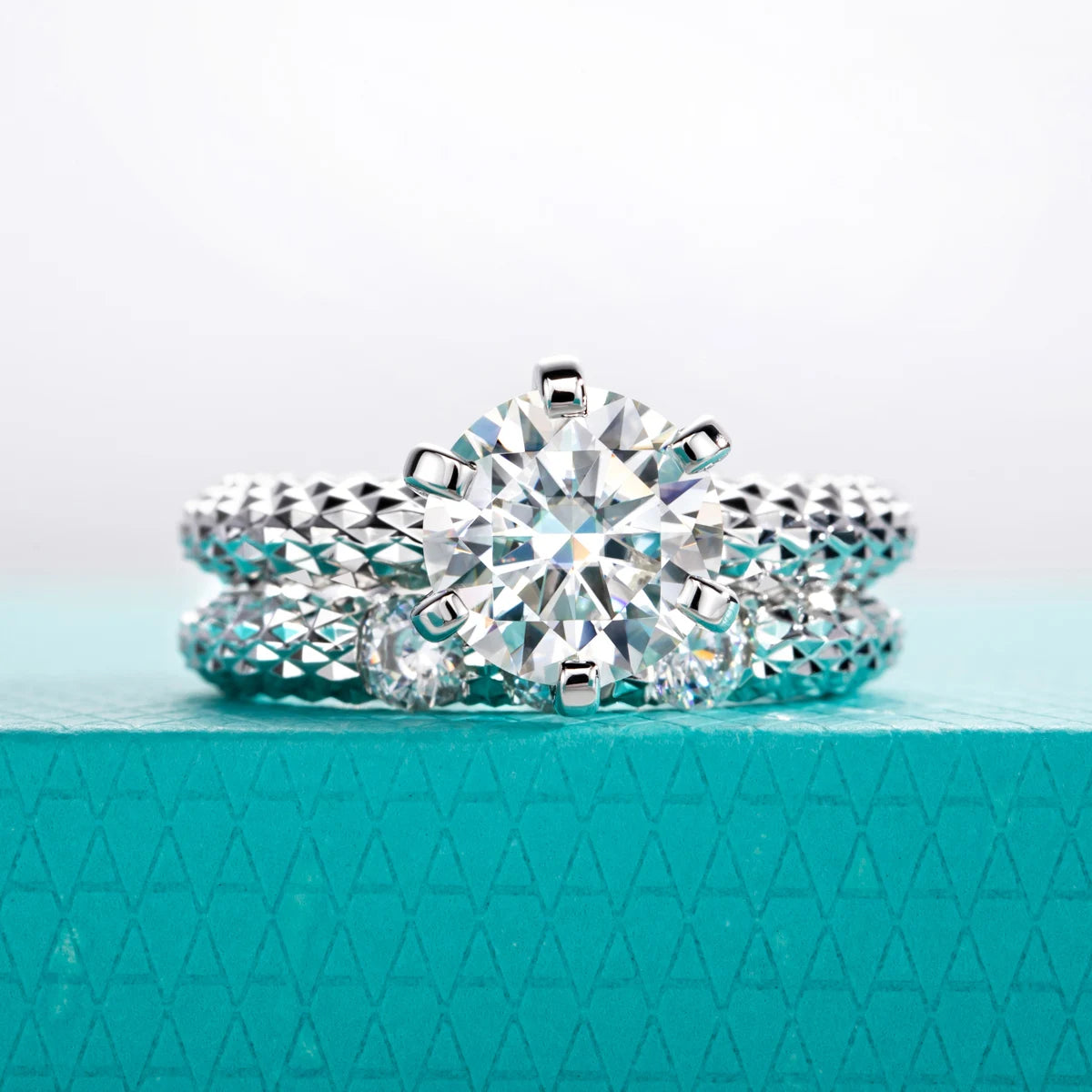 VVS1 Moissanite Engagement Bridal Set