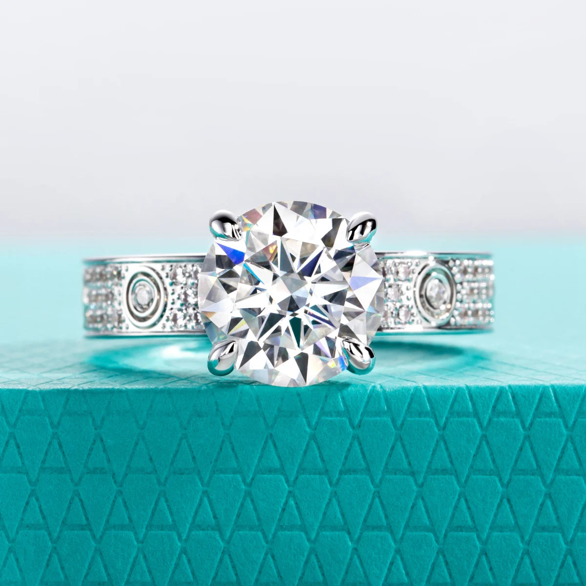 3 CT Round Cut Moissanite Engagement Ring