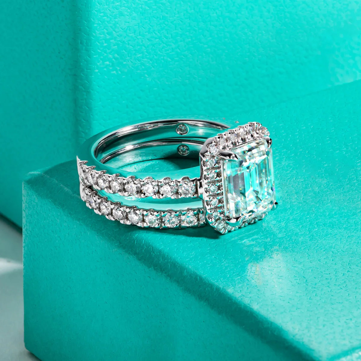 3CT Emerald Cut Moissanite Halo Bridal Ring Set