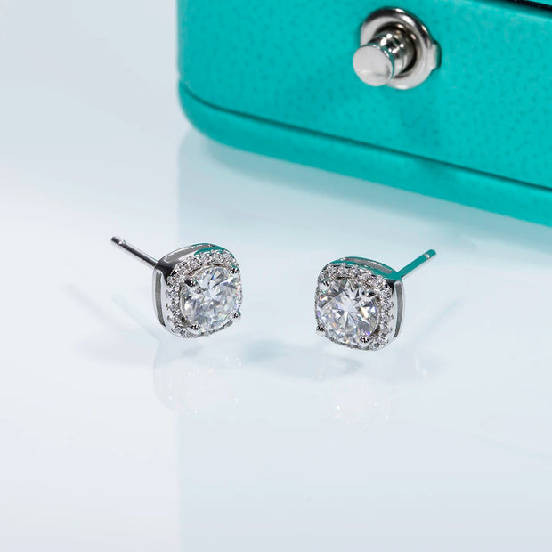 5mm 1cttw D Color Moissanite Stud Earrings.