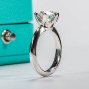 VVS1 Round Cut Solitaire Moissanite Engagement Ring
