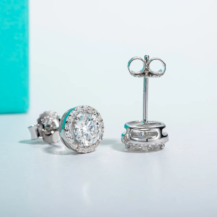 1cttw D Color Round Cut Moissanite Diamond Stud Earrings.