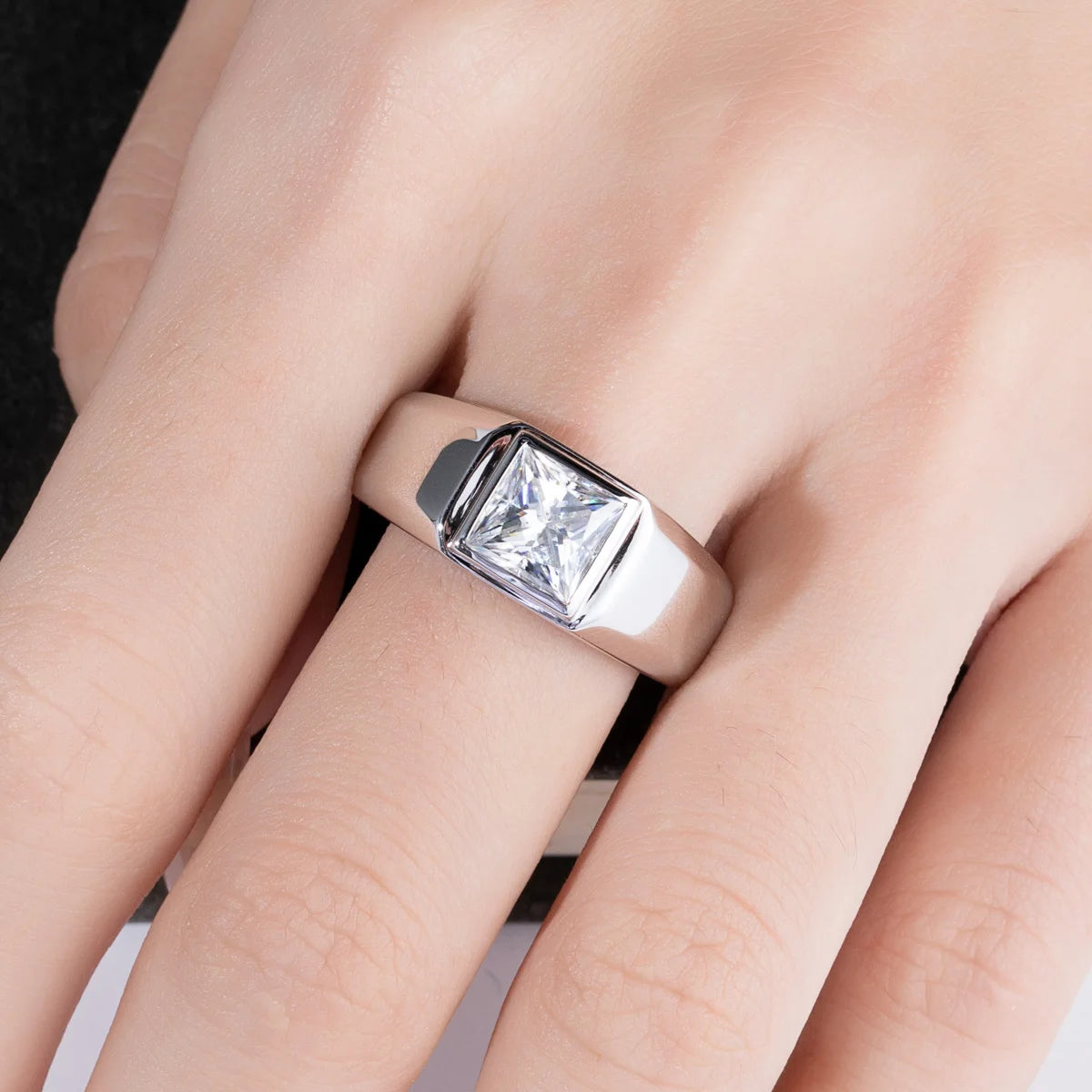 2 CT Princess Cut Men's Moissanite Ring