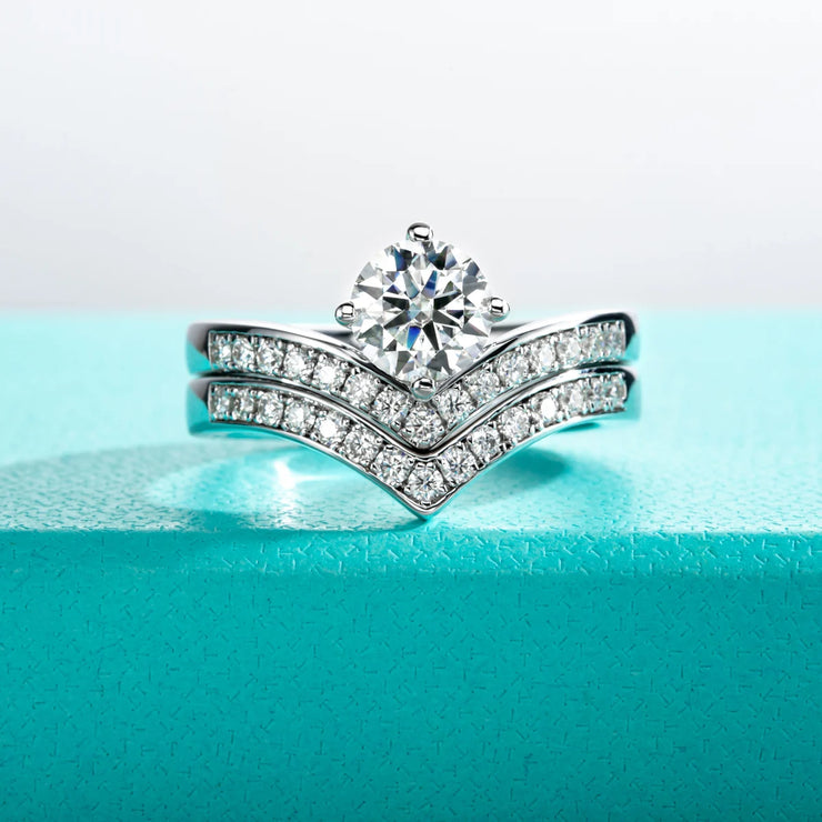 1 CT Round Cut Moissanite Engagement Ring Set
