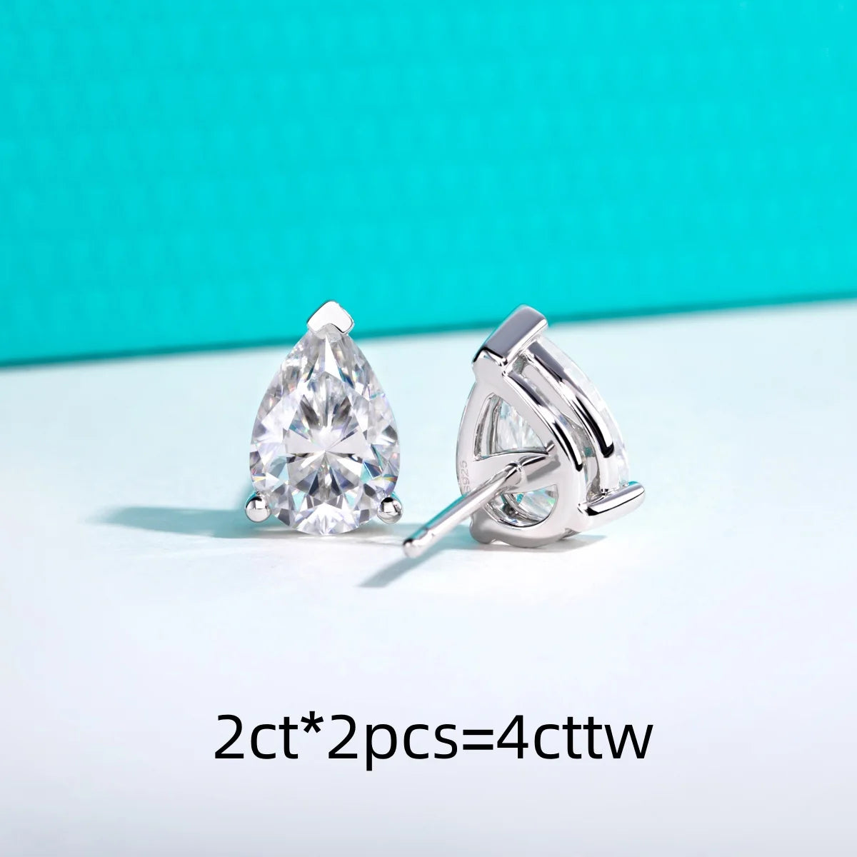 VVS1 D Color Pear Cut Moissanite Stud Earrings