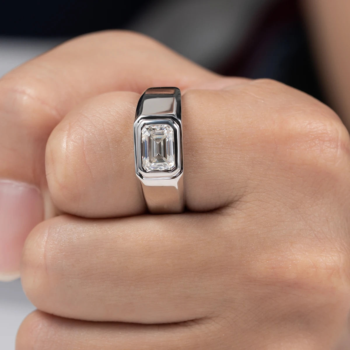 2 CT Men’s Emerald Cut Moissanite Ring