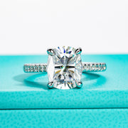 5CT Cushion Cut D Color Moissanite Engagement Ring.