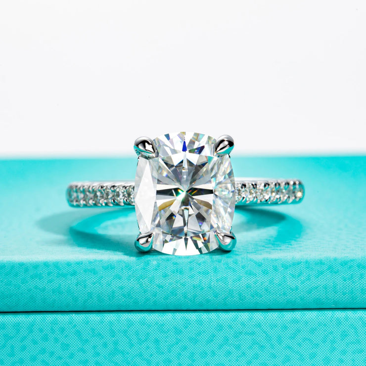 5CT Cushion Cut D Color Moissanite Engagement Ring.