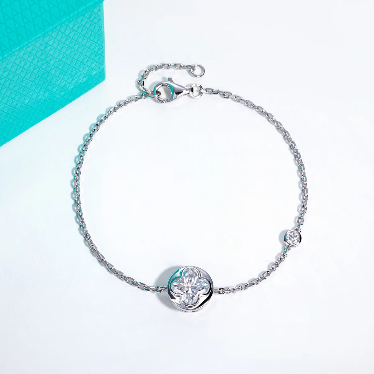 2 CT Four-Leaf Clover Cut Moissanite Bezel Bracelet