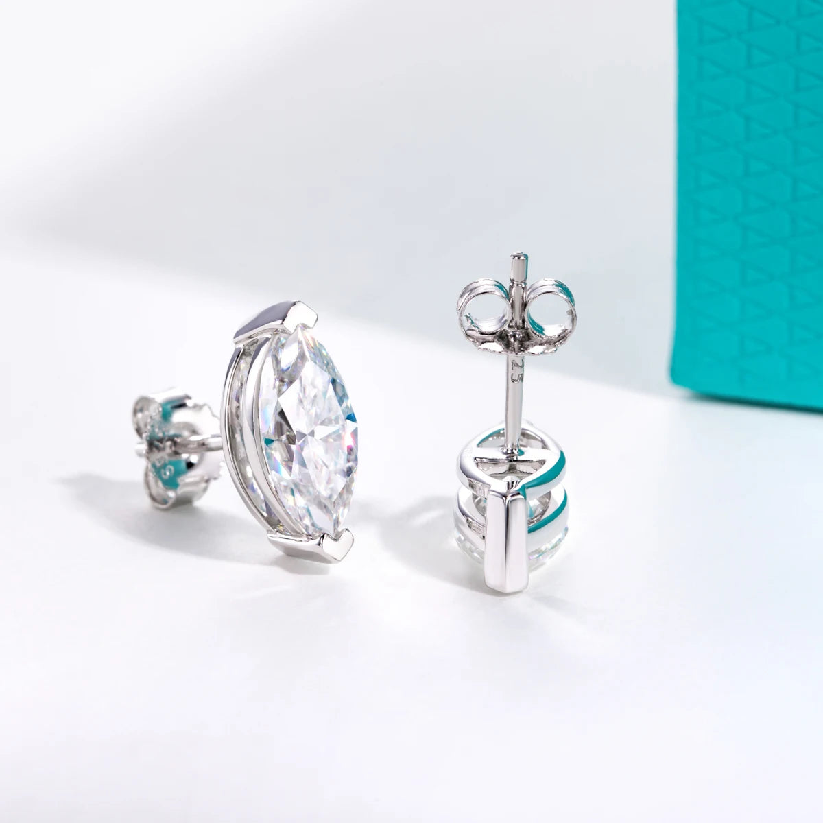 VVS1 D Color Marquise Cut Moissanite Earrings