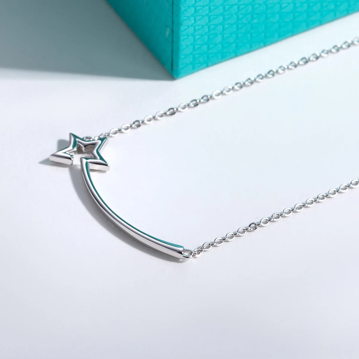 VVS1 D Color Star Pendant Moissanite Necklace
