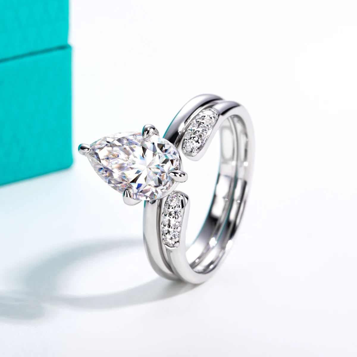 3 CT Pear Cut Moissanite Bridal Ring Set