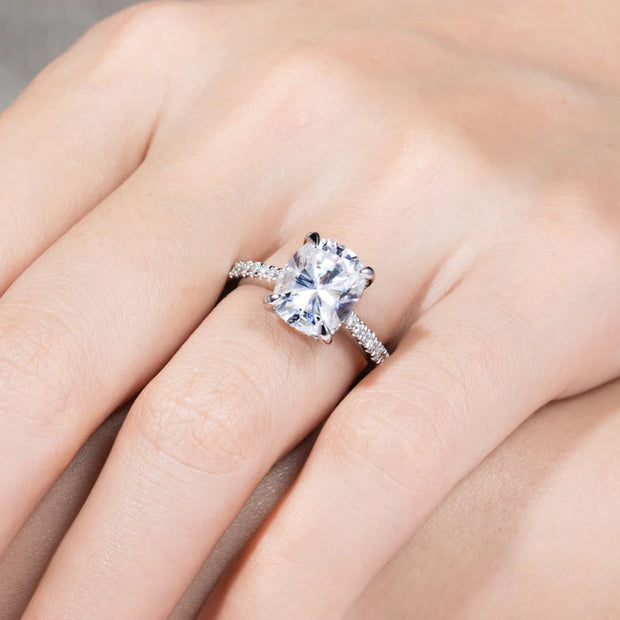 5CT Cushion Cut D Color Moissanite Engagement Ring.