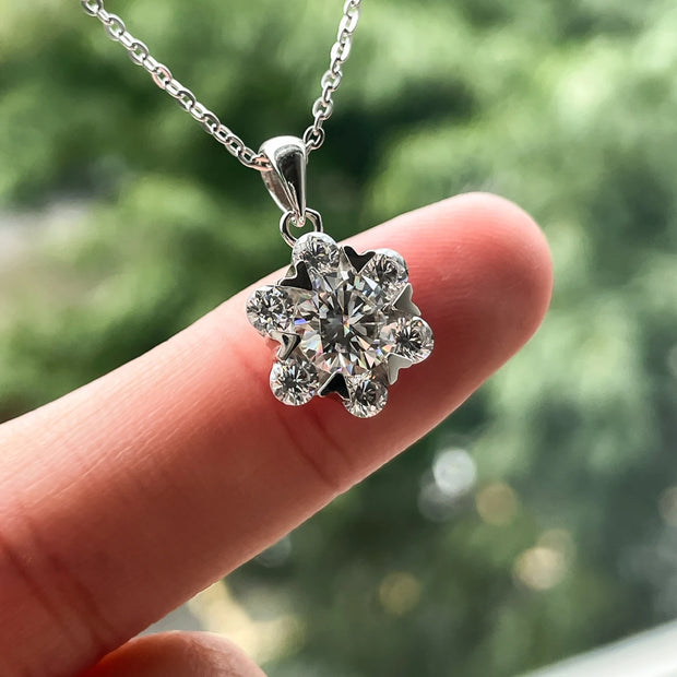 1 Carat Moissanite Flower Heart Pendant Necklace.