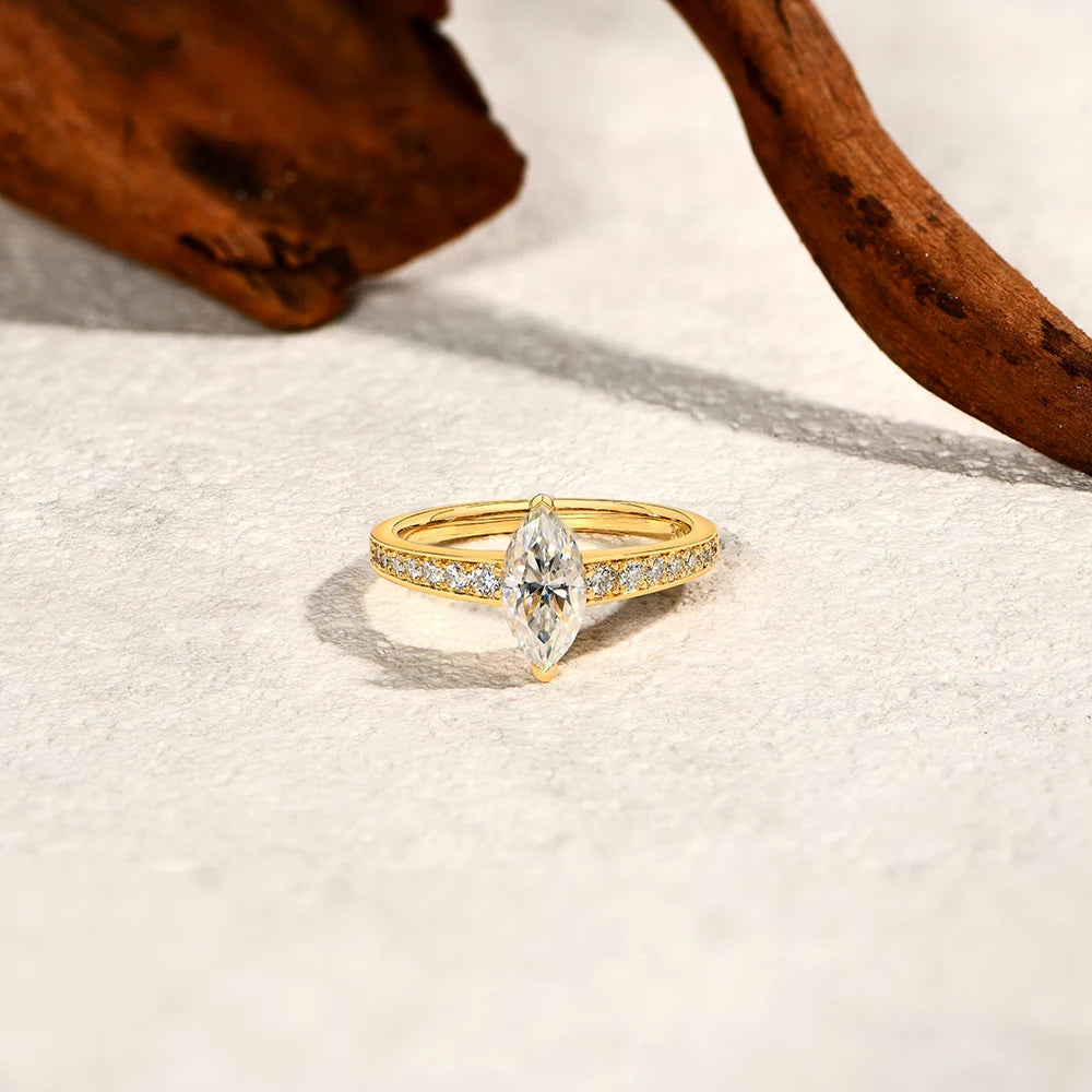 1 CT Marquise Cut Moissanite Engagment Ring