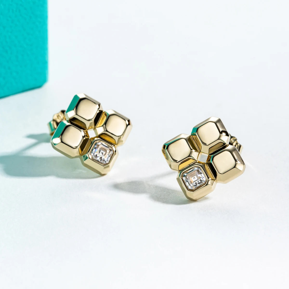 VVS1 Asscher Cut Moissanite Stud Earrings