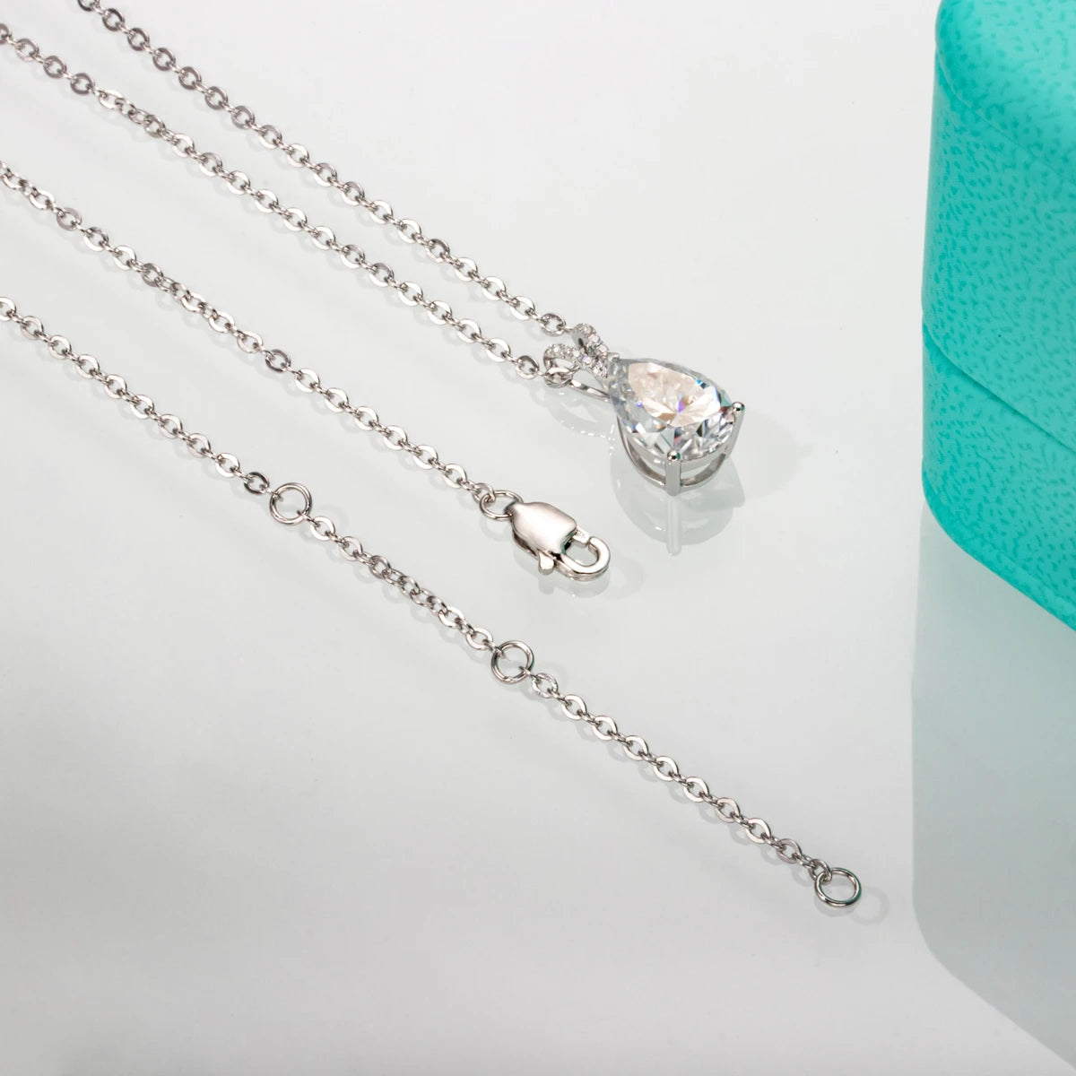 VVS 1 D Color Marquise Cut Moissanite Necklace-Earstud Set