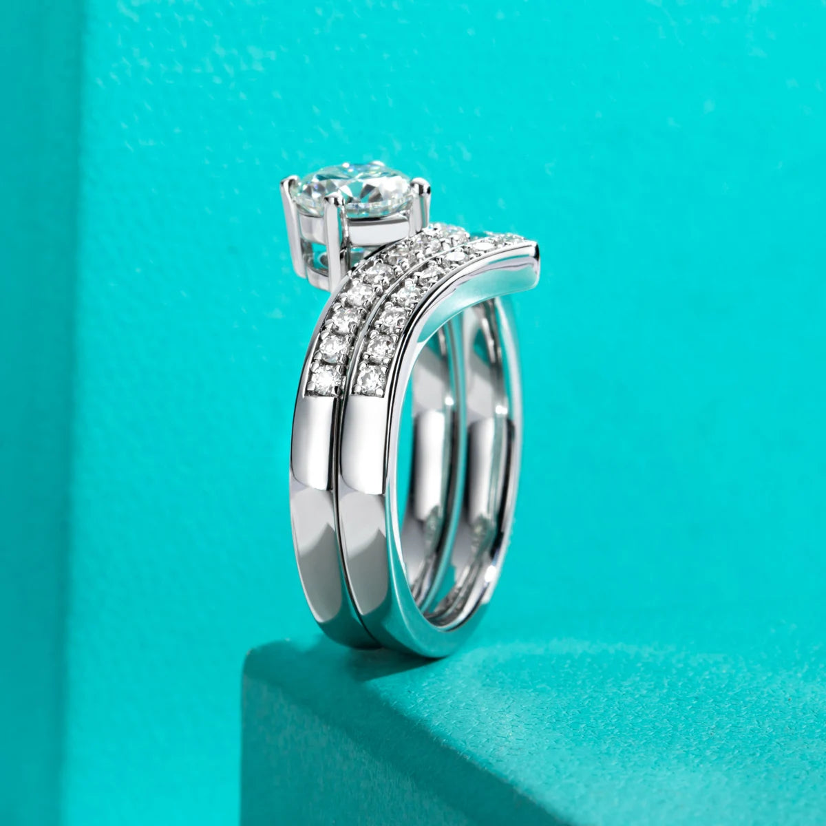 1 CT Round Cut Moissanite Engagement Ring Set