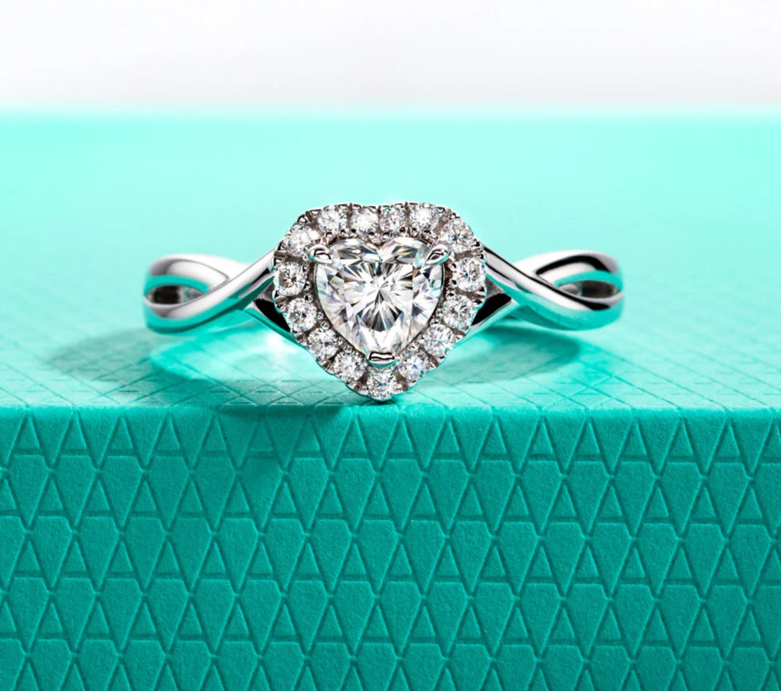 0.5 CT Heart Cut Infinity Moissanite Engagement Ring