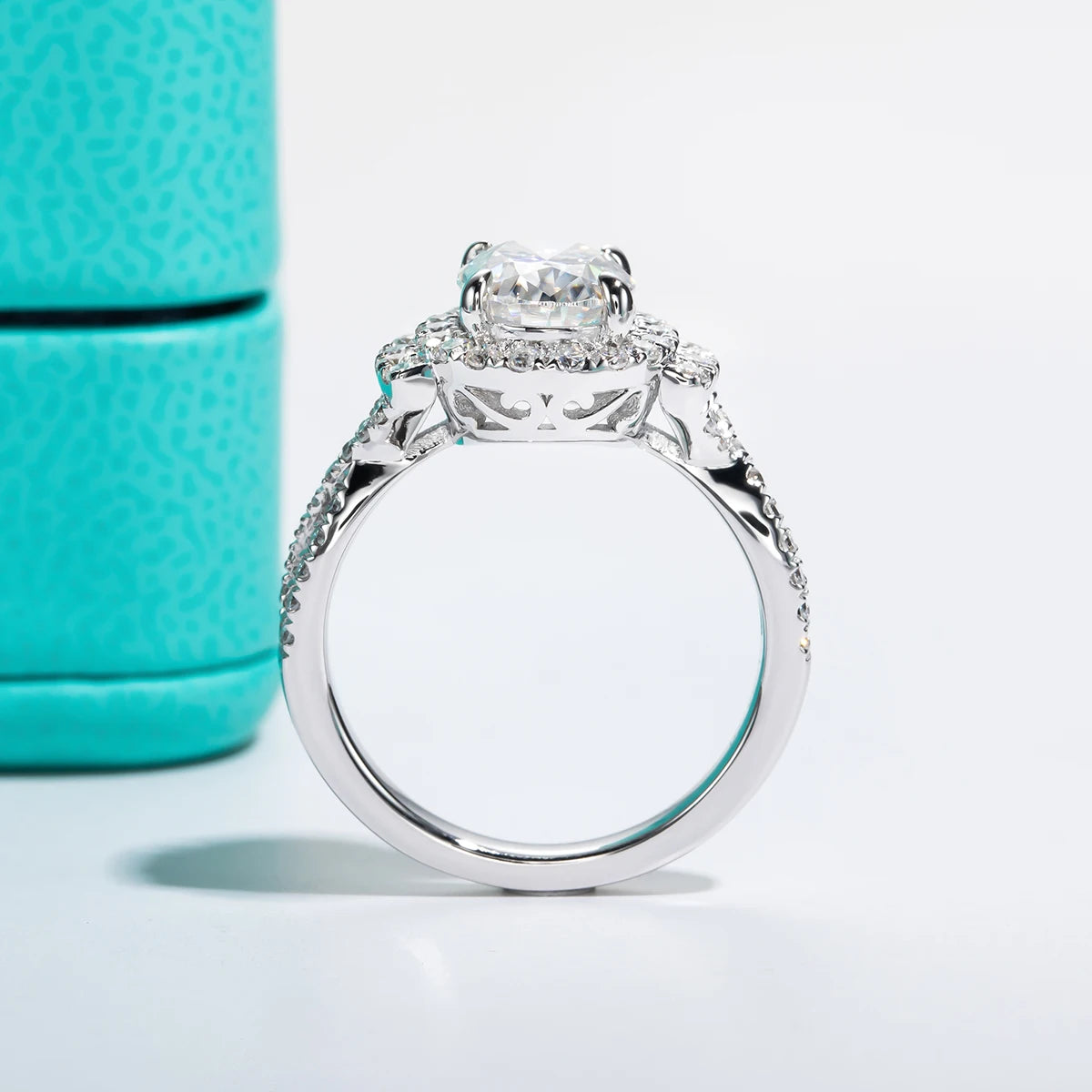 2 CT Oval Cut Moissanite Halo Engagement Ring