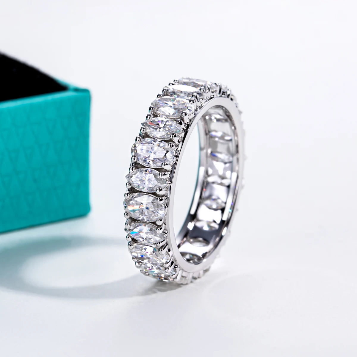 0.3 CT Oval & 0.2 CT Marquise Cut Moissanite Eternity Band