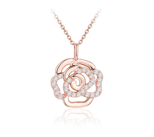 1.5 MM VVS1 D Color Flower Moissanite Pendant Necklace | S925.