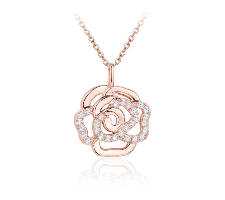 1.5 MM VVS1 D Color Flower Moissanite Pendant Necklace | S925.