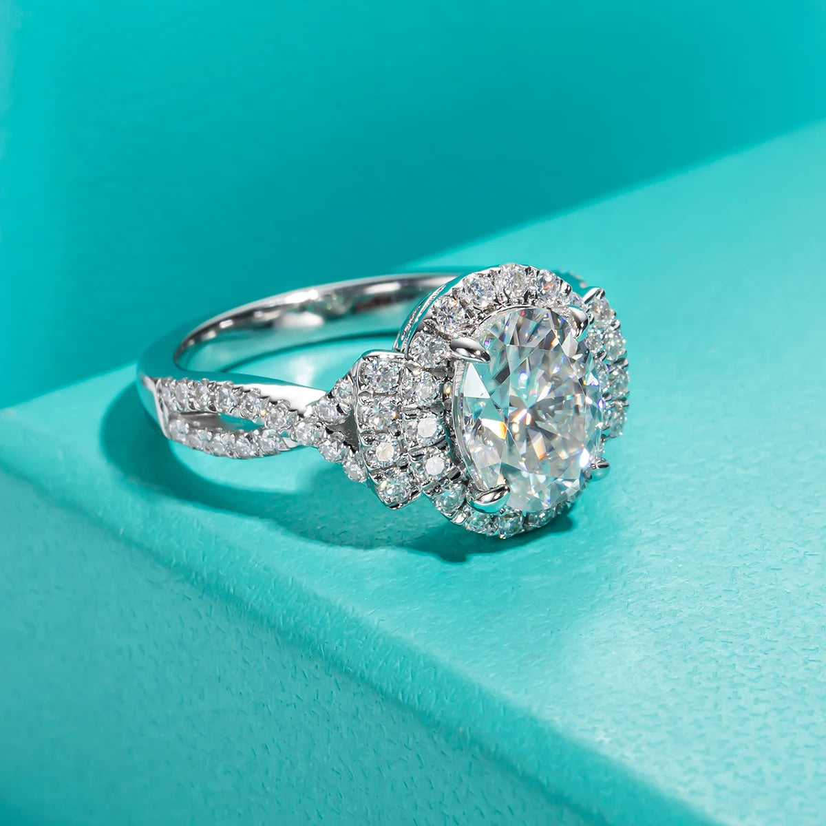 2 CT Oval Cut Moissanite Halo Engagement Ring