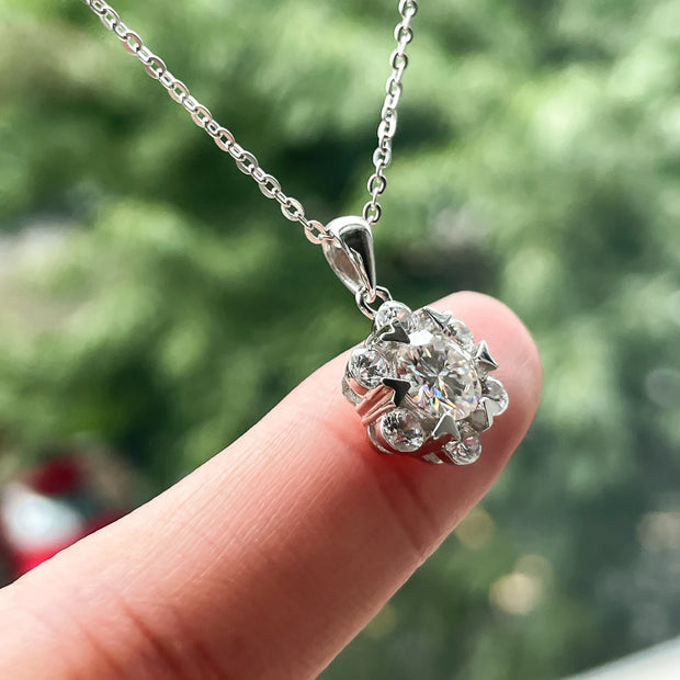 1 Carat Moissanite Flower Heart Pendant Necklace.